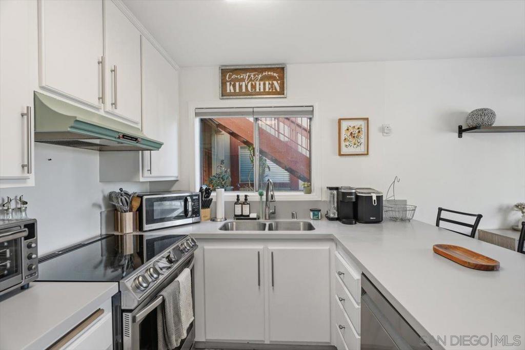 5553 Adobe Falls Road 1