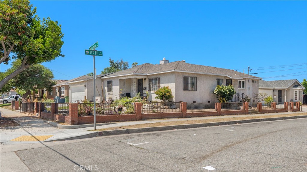 11905 Freeman