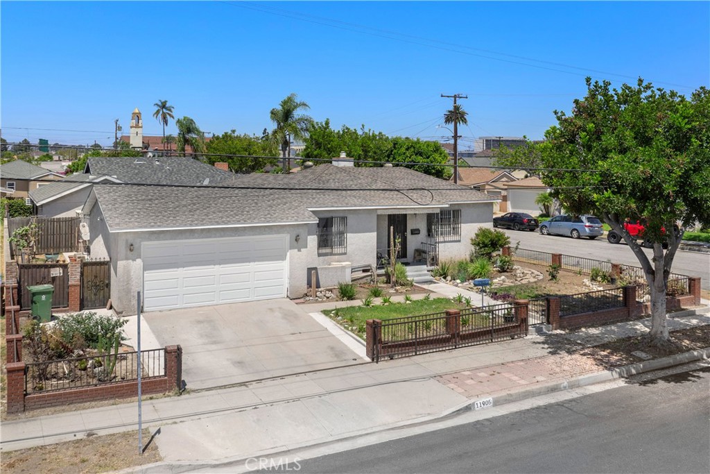 11905 Freeman