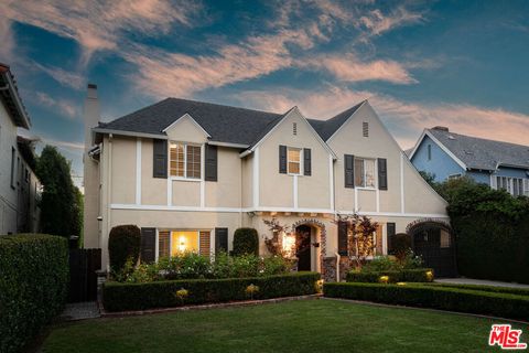 Photo of 543 N June Street, Los Angeles, CA 90004 (MLS # 25587735)