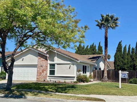 Photo of 4968 Friar Avenue, Fremont, CA 94555 (MLS # ML82041781)