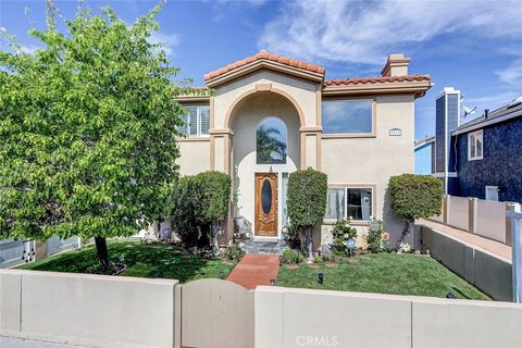 Photo of 2313 Nelson Avenue #A, Redondo Beach, CA 90278 (MLS # SB26045516)