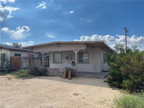 Photo of 6450 Athol Avenue, 29 Palms, CA 92277 (MLS # JT25175365) Photo of 6450 Athol Avenue, 29 Palms, CA 92277 (MLS # JT25175365)
