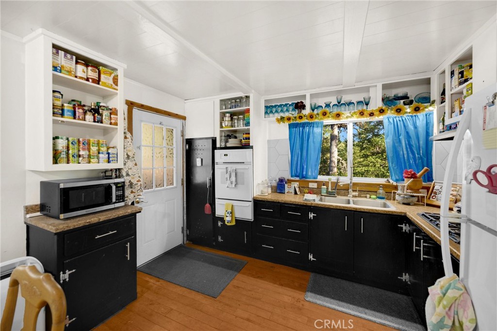 32876 Lone Pine Drive