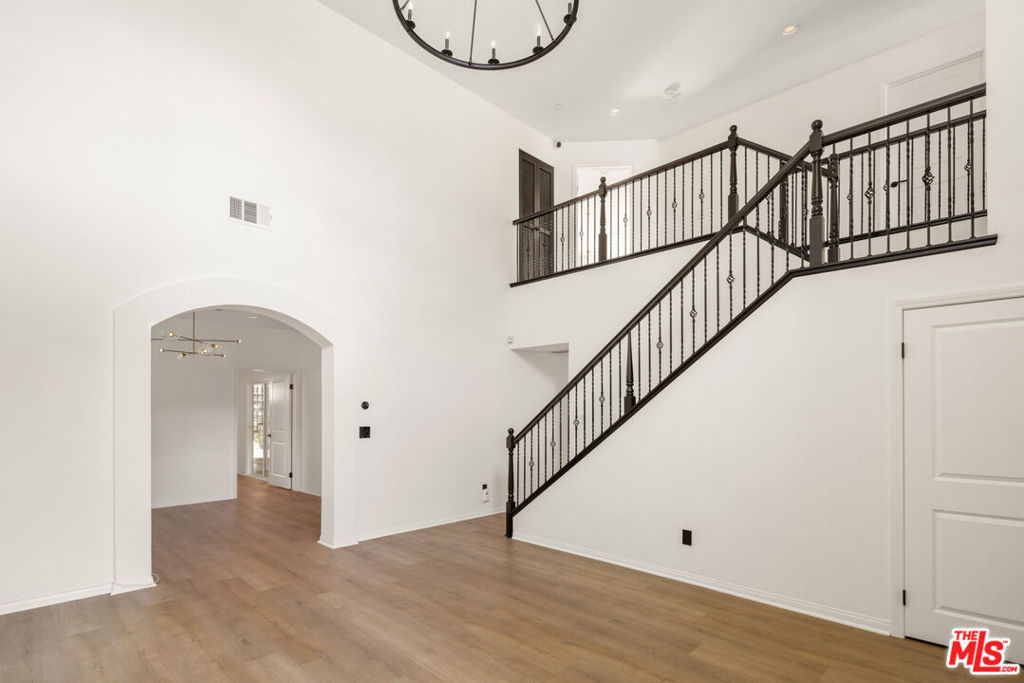 7676 Coldwater Canyon Court