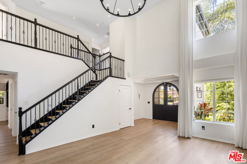 7676 Coldwater Canyon Court