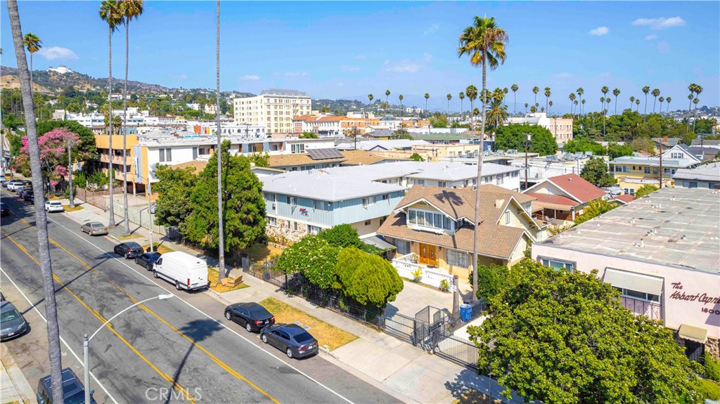 Properties 3 1610 N Hobart Boulevard