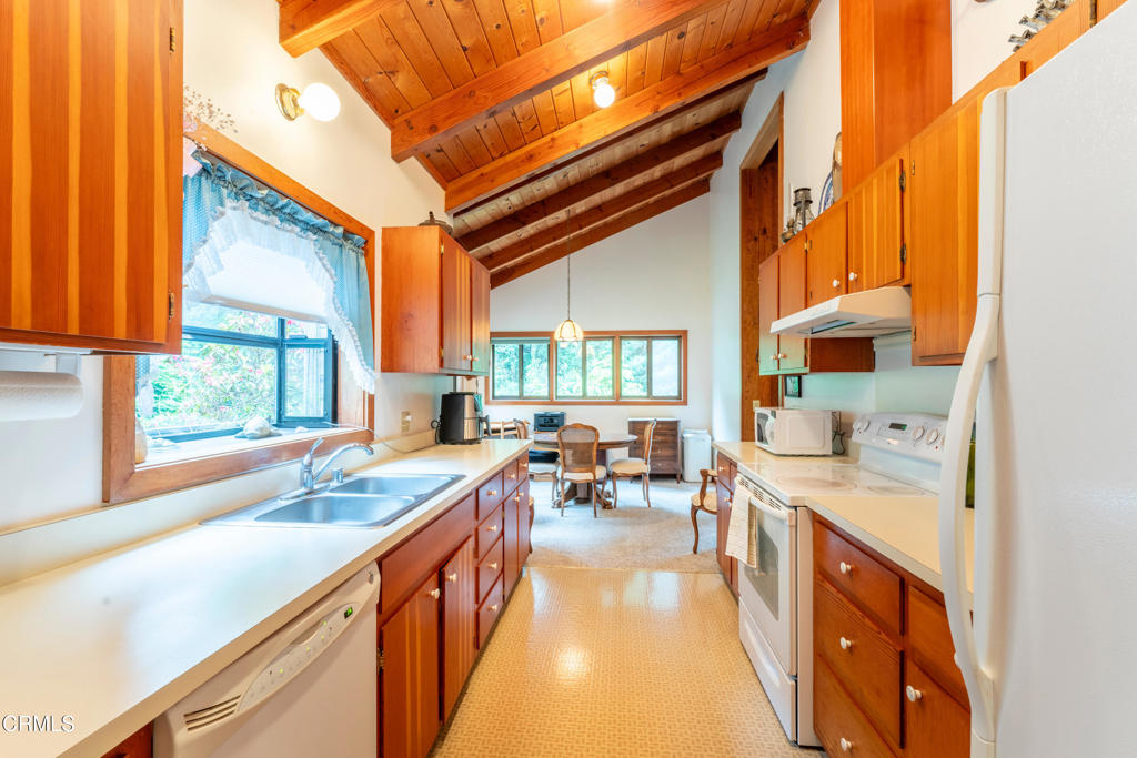 44475 Little River-Airport Road