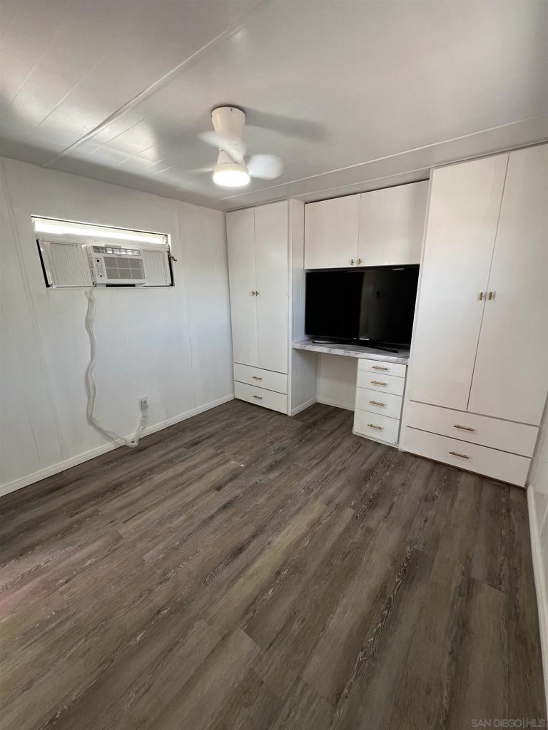 351 Palm Canyon Drive 64