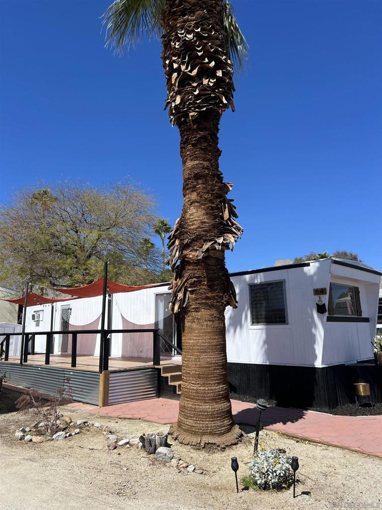 351 Palm Canyon Drive 64