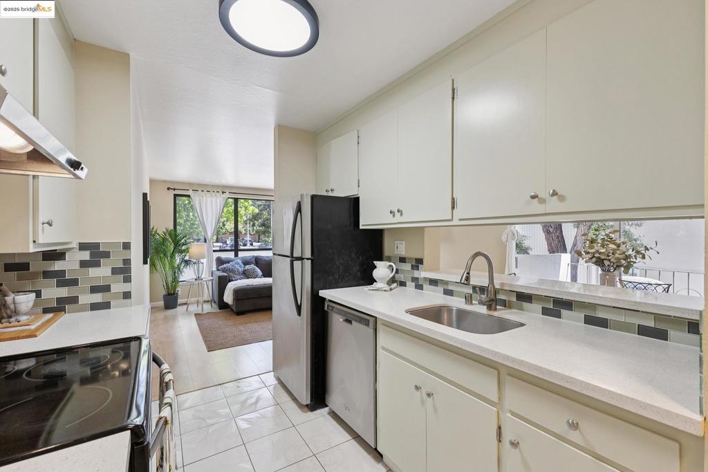 CLARMNT/ELMWOOD - Residential