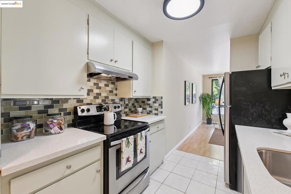 CLARMNT/ELMWOOD - Residential