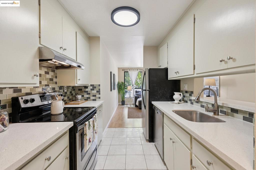 CLARMNT/ELMWOOD - Residential