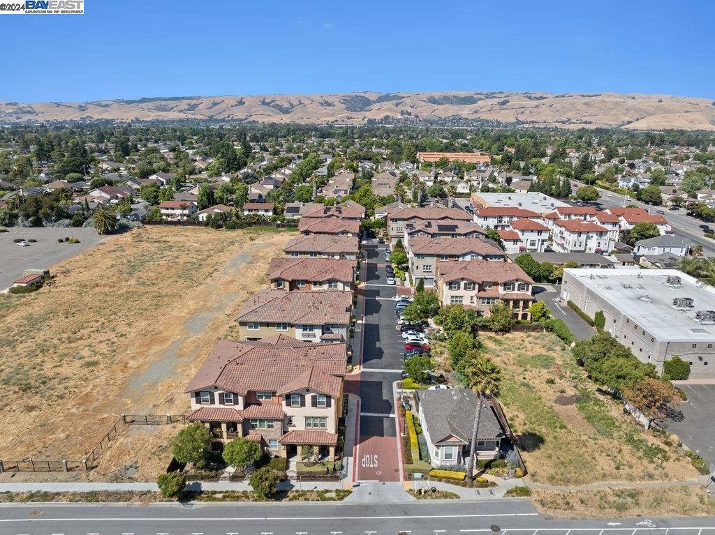 NORTH GATE - Residential