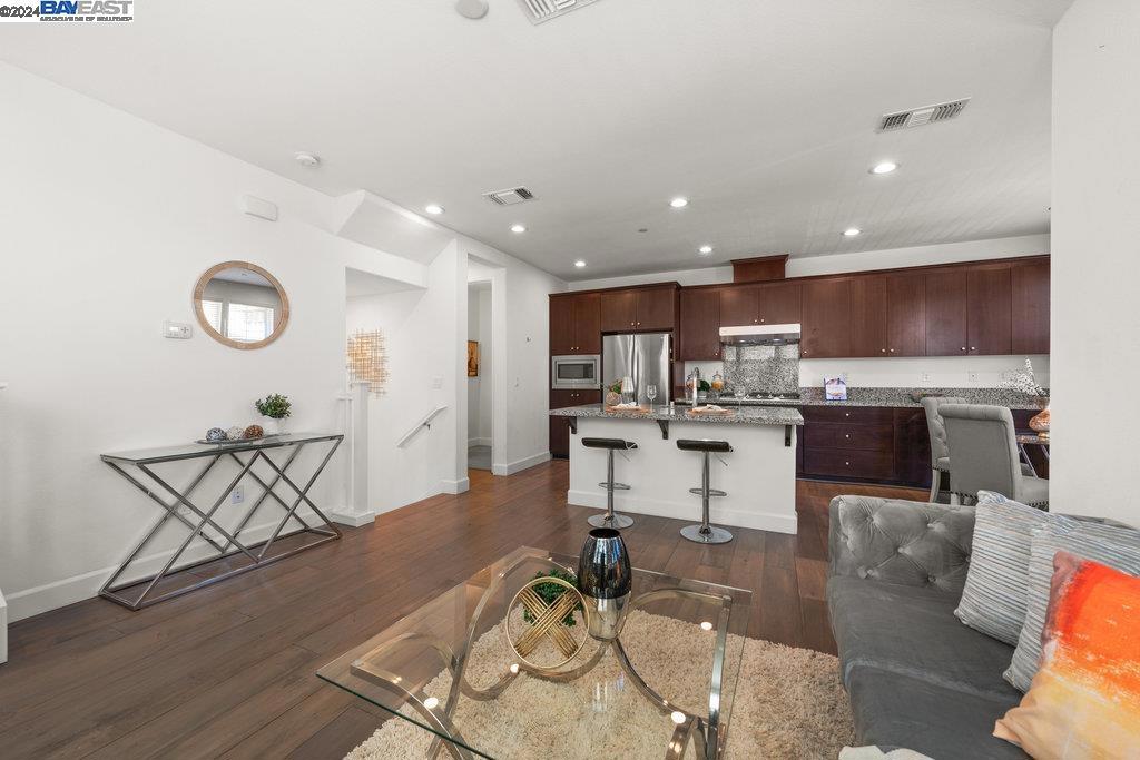 NORTH GATE - Residential