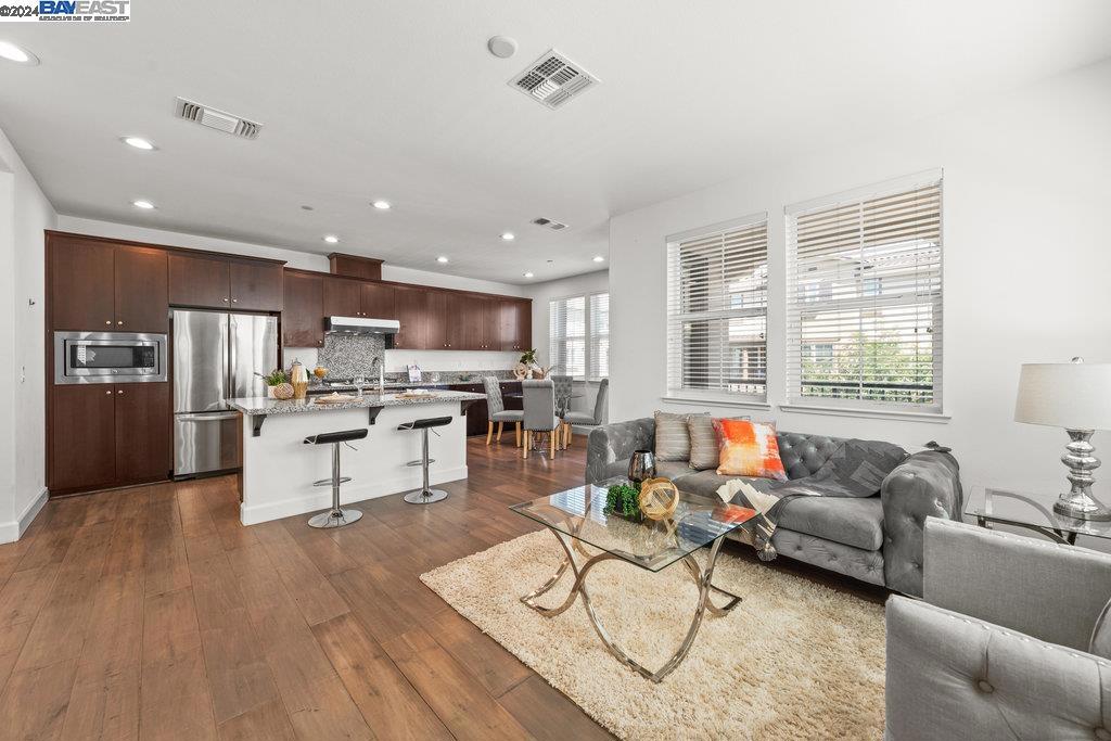 NORTH GATE - Residential