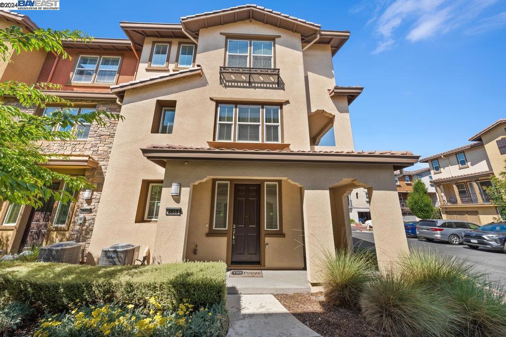 NORTH GATE - Residential