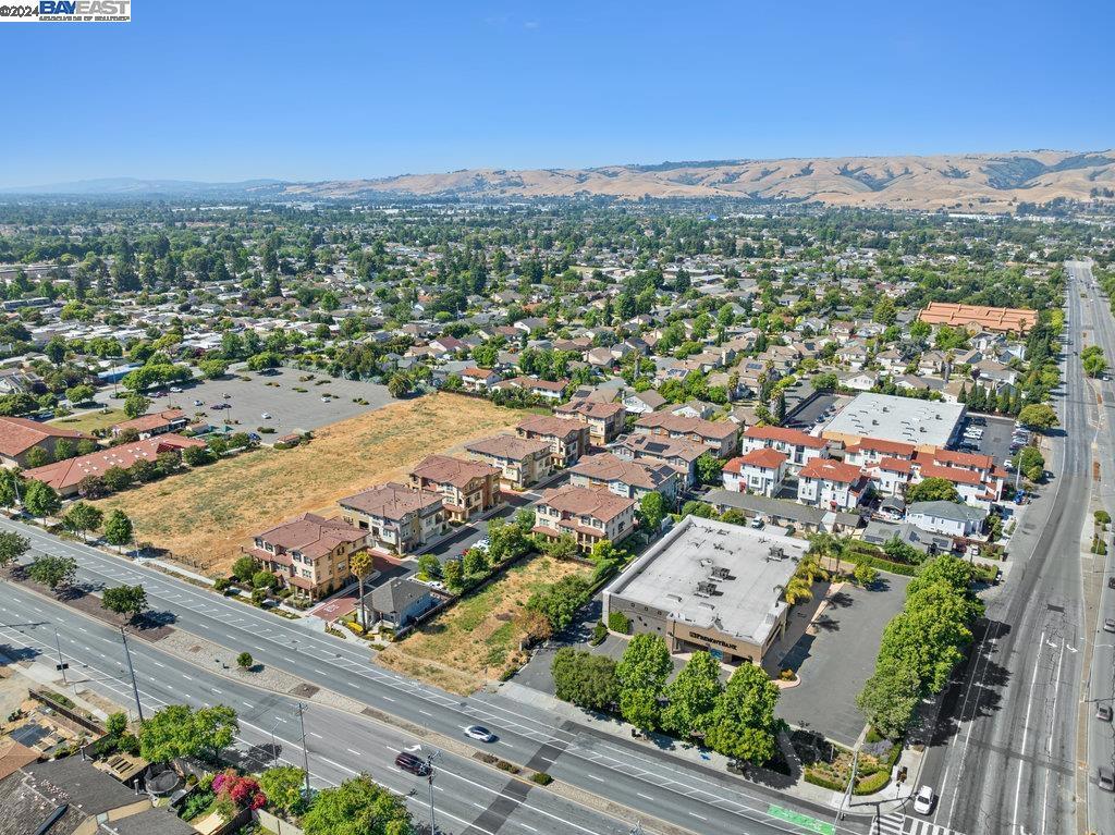 NORTH GATE - Residential