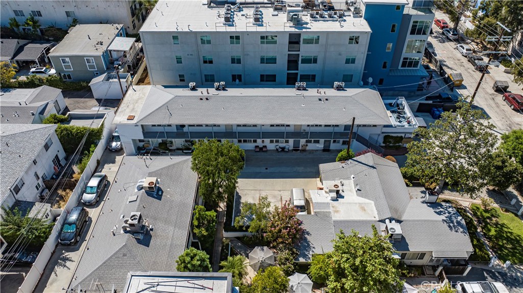Properties 2 10814 Blix Street