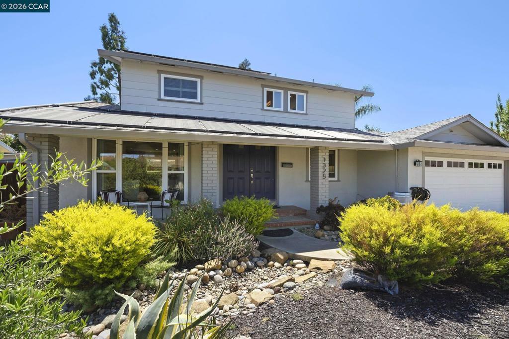 1325 Sumac Cir