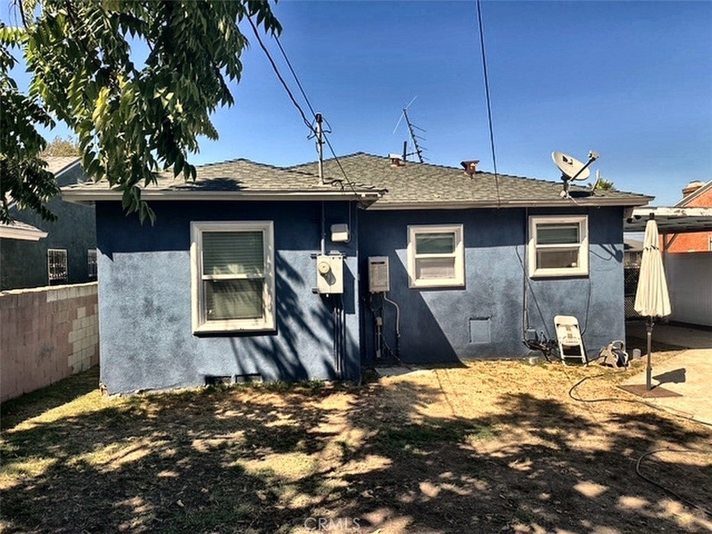1946 W 95th