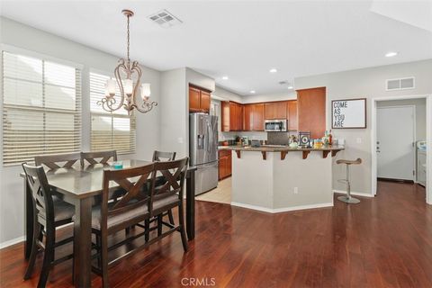 Photo of 814 Pyramid Court, Corona, CA 92880 (MLS # PW26045757)