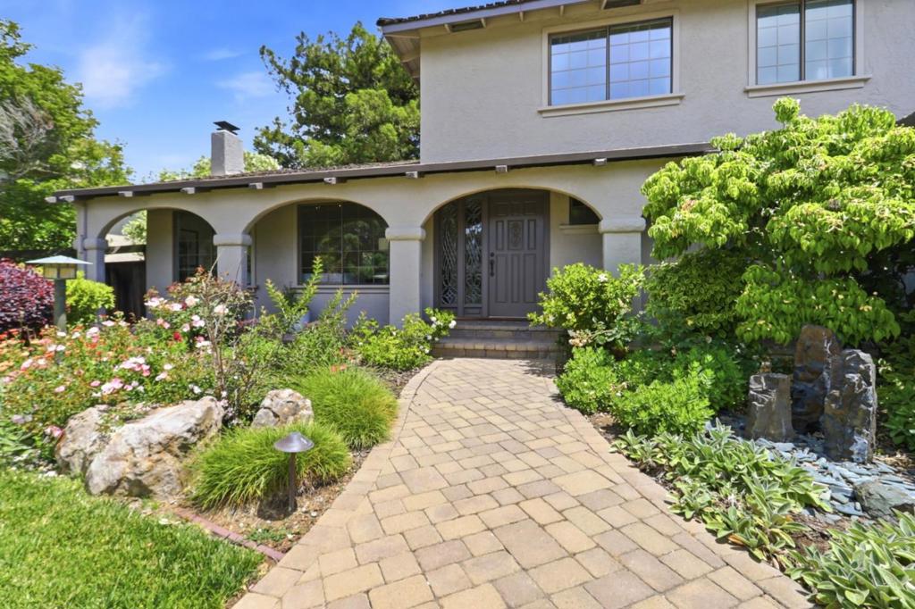 1131 Runnymead Drive
