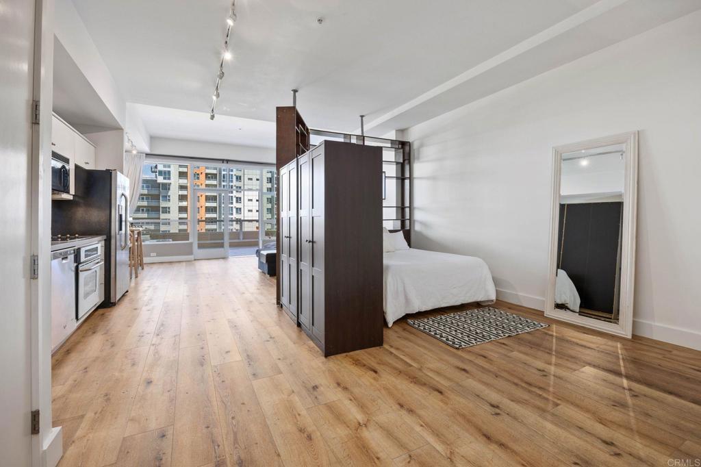 350 W Ash Street 603