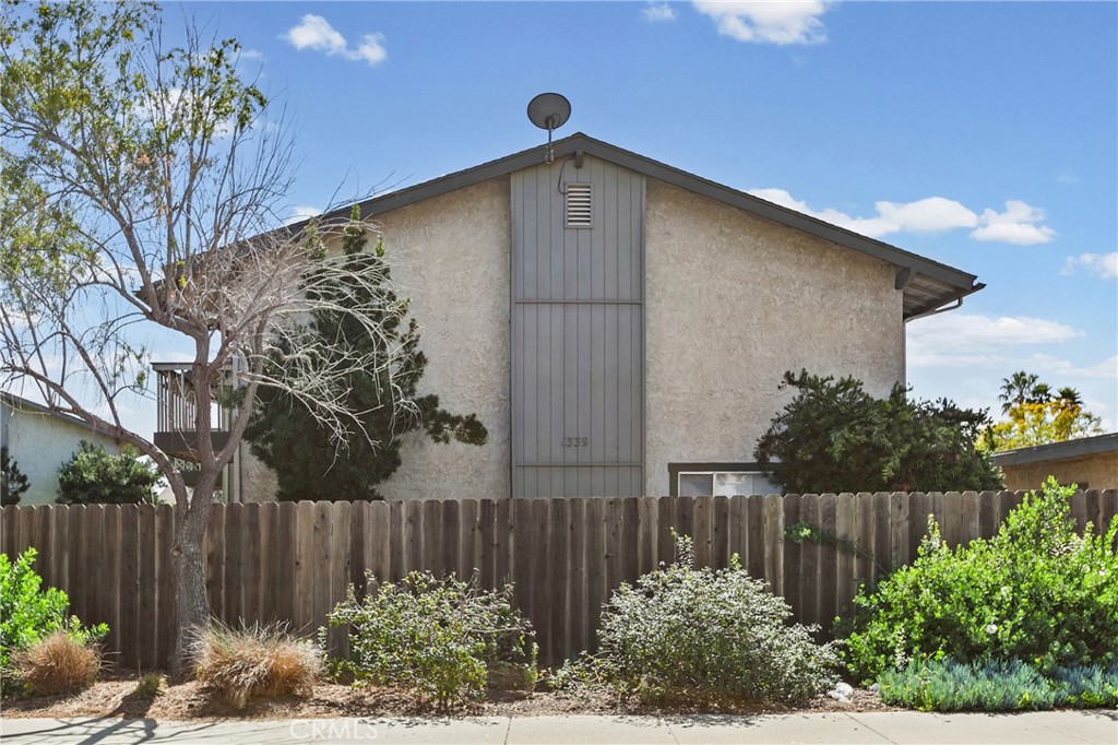 1339 N Bradley Road 10