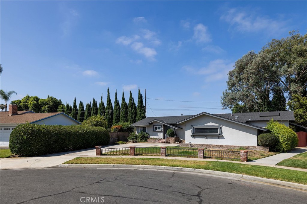 1752 Bent Twig Lane