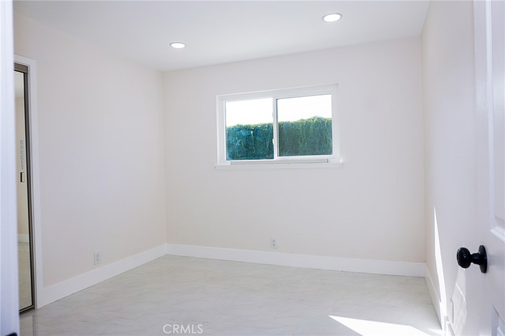 / - Residential Lease