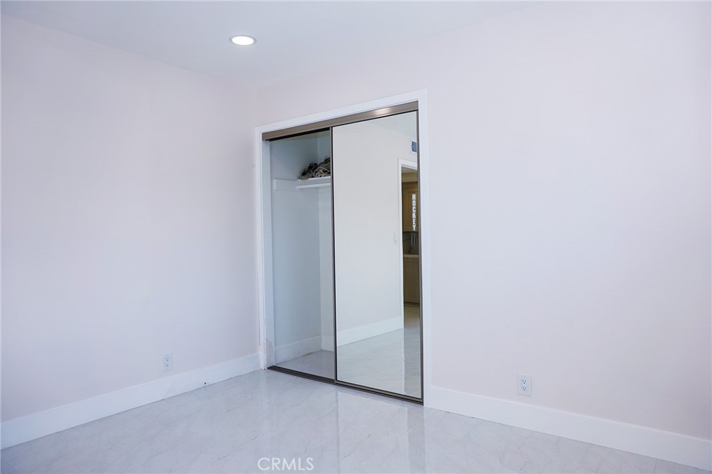 / - Residential Lease