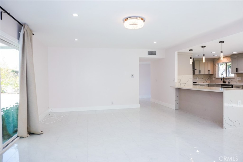 / - Residential Lease