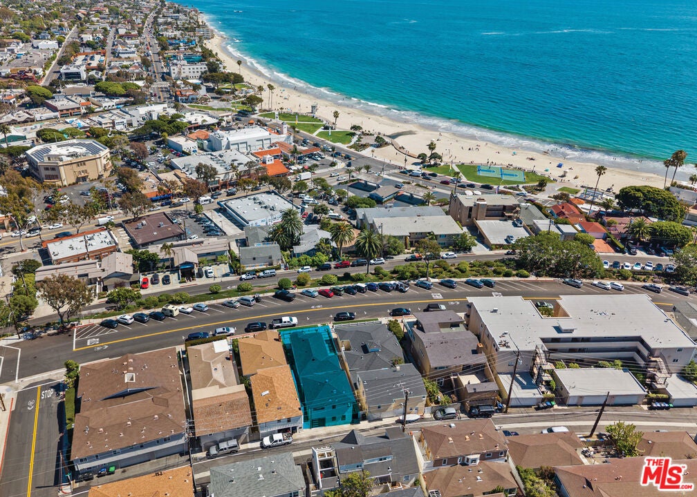 216 Cliff Drive