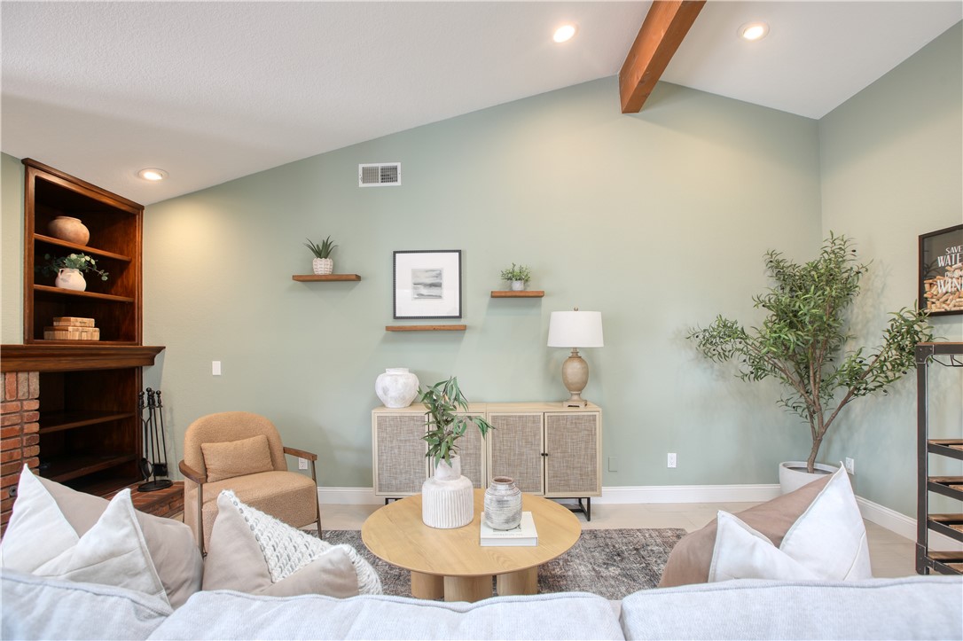 East of 101(500) - Residential