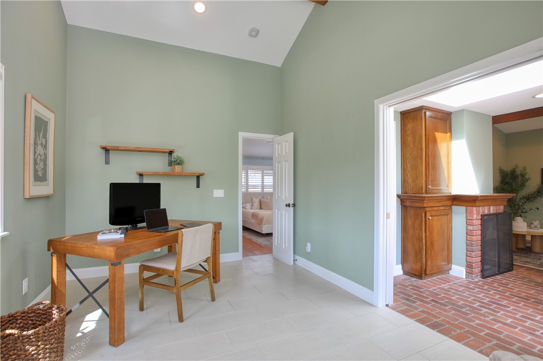 East of 101(500) - Residential