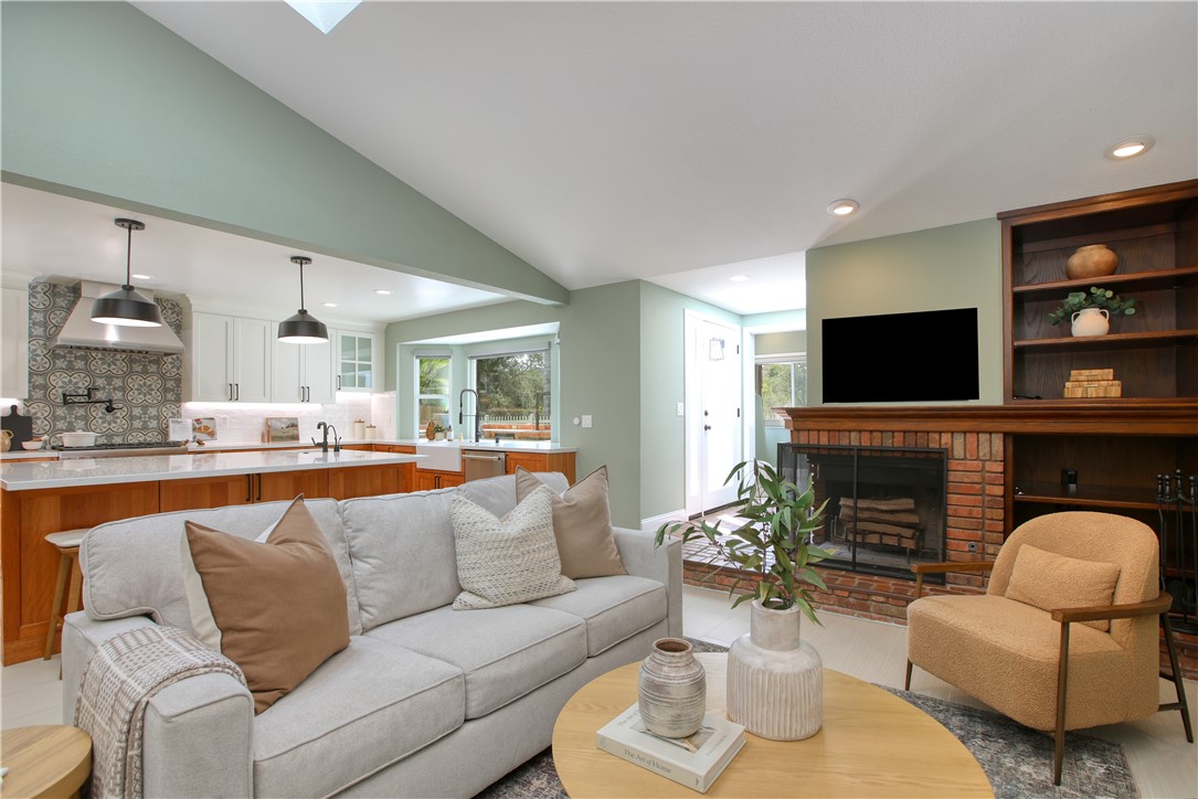 East of 101(500) - Residential