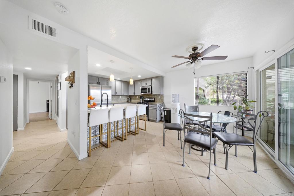 341 N Melrose Drive