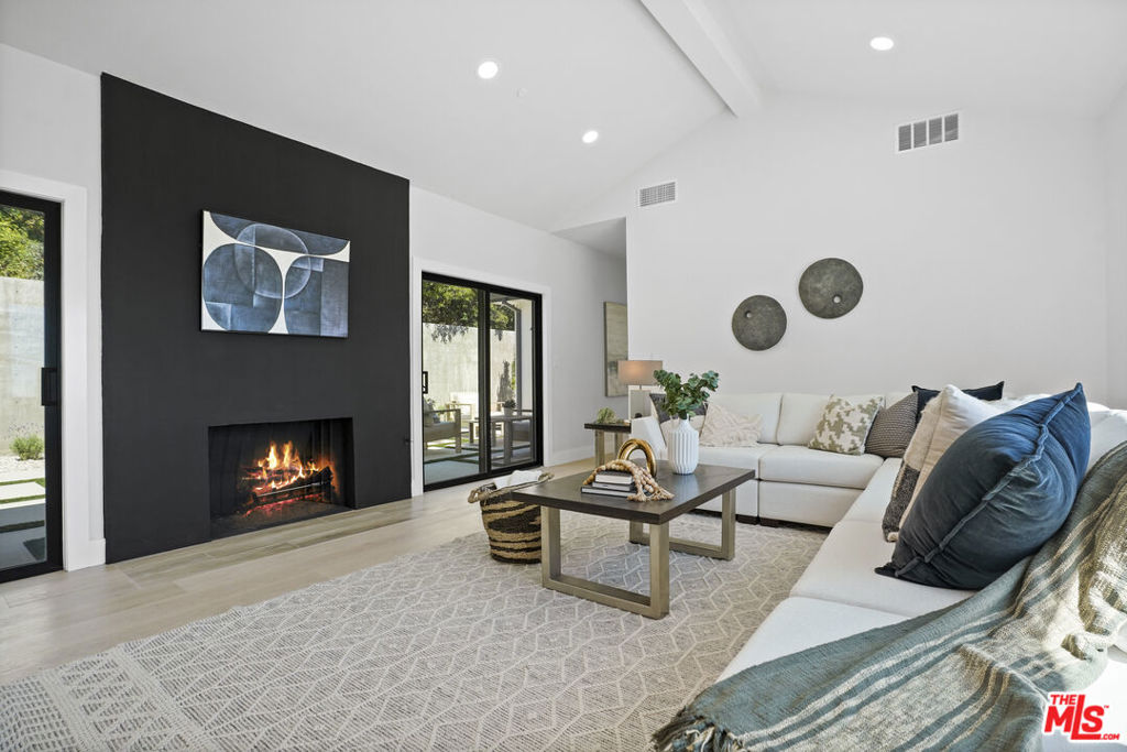 23813 Harbor Vista Drive