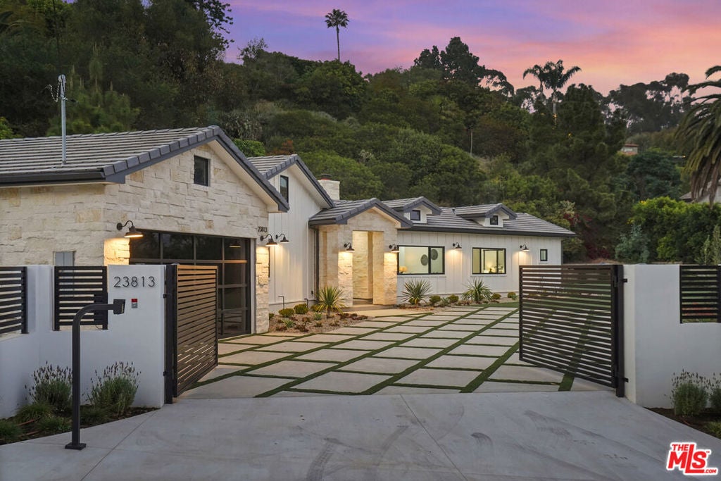 23813 Harbor Vista Drive