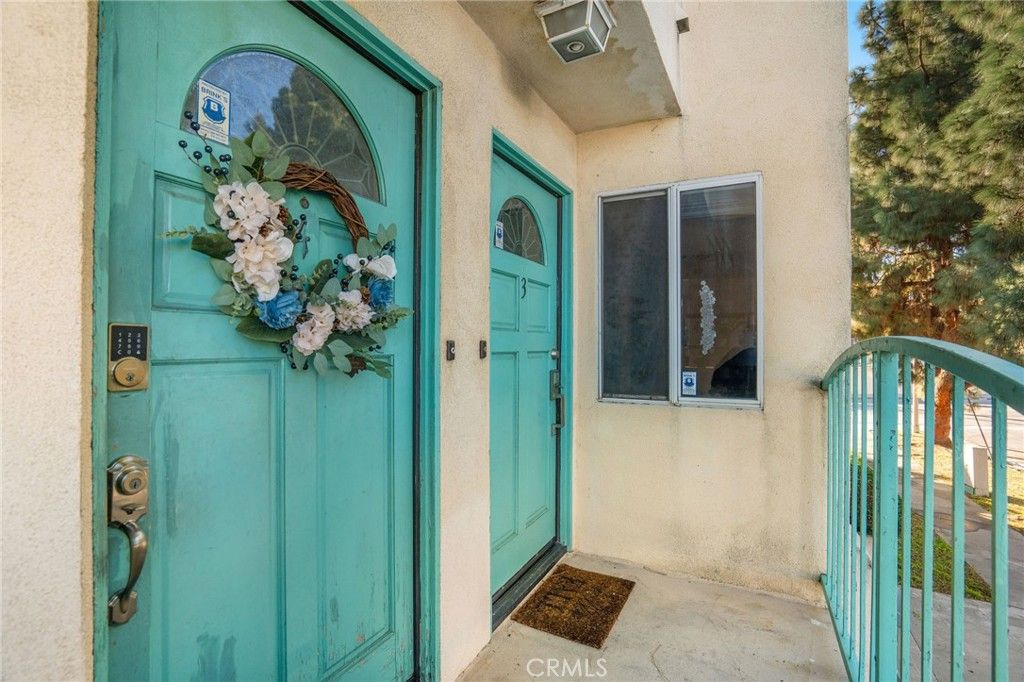 Photo of 110 N Marshall Court #3, San Pedro, CA 90731 (MLS # SB25267515)