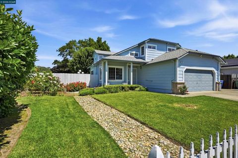 Photo of 233 Belfiore Lane LN, Windsor, CA 95492 (MLS # 41136073)