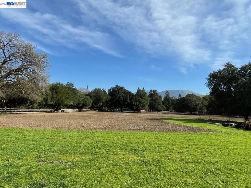 401 Pine Creek Road