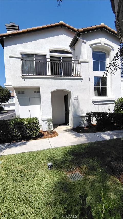 Photo of 113 Pomelo, Rancho Santa Margarita, CA 92688 (MLS # OC25179826)