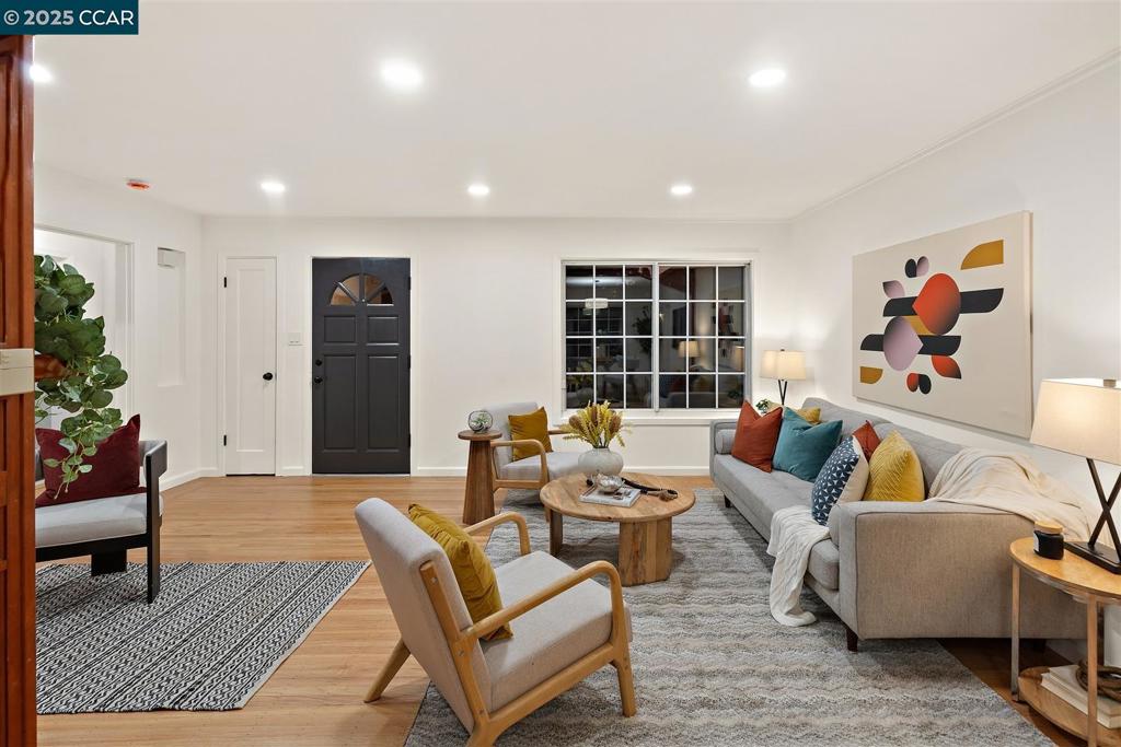 ROSE GARDEN - Residential