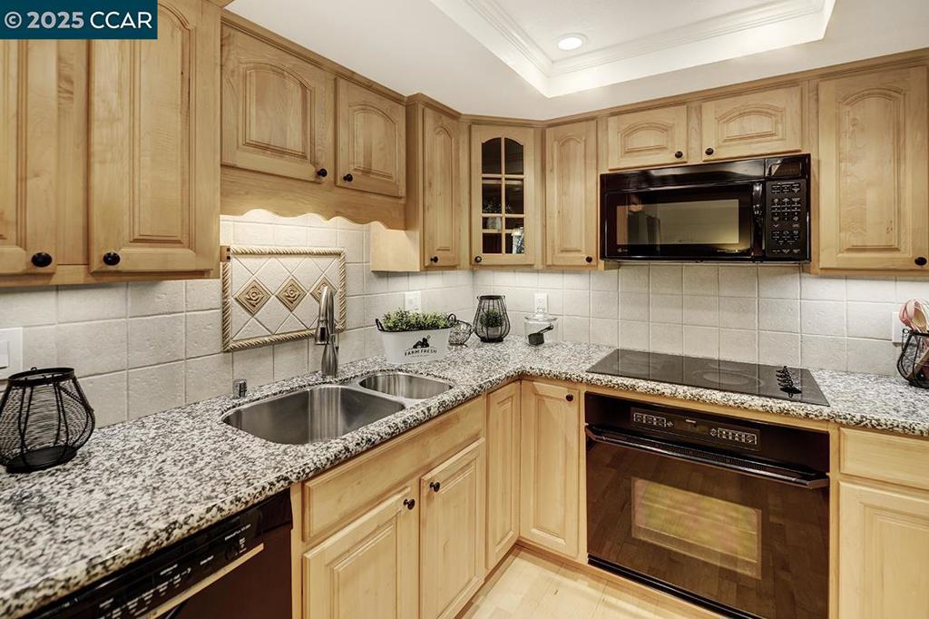 ROSSMOOR - Residential