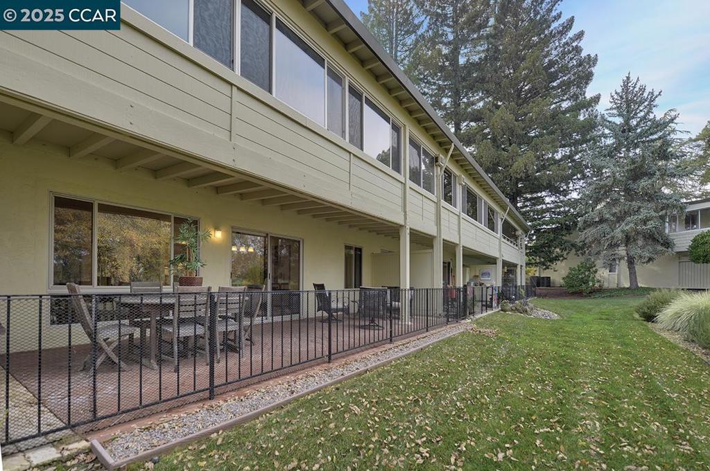 ROSSMOOR - Residential