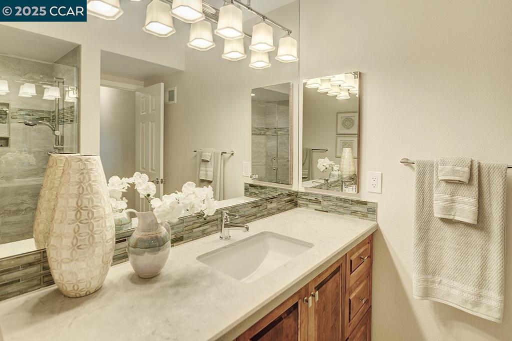 ROSSMOOR - Residential