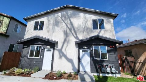 Photo of 735 E 82nd Street #735, Los Angeles, CA 90001 (MLS # 25625437)