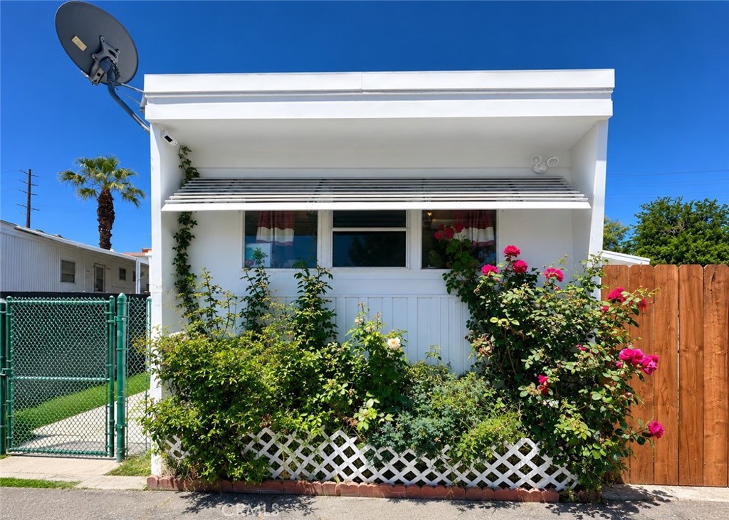 430 Palm Avenue N 106